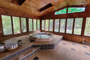 Large Vacation Home Villa- Pool, Indoor Hotub, Game Room, up to 25 guests